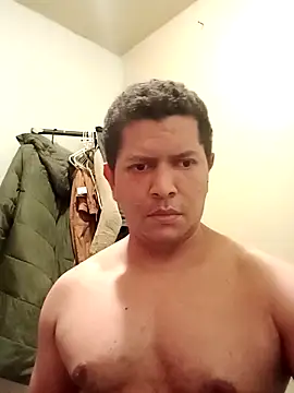 Snapshot of machoactivo1 chatting on February 9, 2025, 11:36 pm machoactivo1 online show from February 9, 2025, 11:36 pm