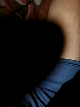 Snapshot of CuteRani001 chatting on December 15, 2025, 6:06 am CuteRani001 online show from December 15, 2025, 6:06 am