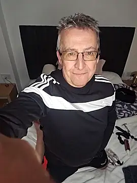 mann4u147 online show from March 17, 2026, 6:11 pm