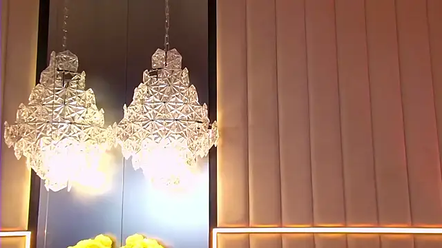 Snapshot of AlexaBright chatting on September 22, 2025, 4:20 pm AlexaBright online show from September 22, 2025, 4:20 pm