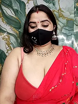 Snapshot of seetatiwari chatting on November 17, 2025, 4:57 pm seetatiwari online show from November 17, 2025, 4:57 pm