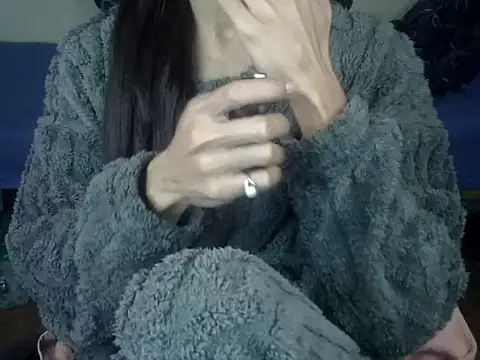 Snapshot of YourCDBitch chatting on December 21, 2025, 12:07 am YourCDBitch online show from December 21, 2025, 12:07 am