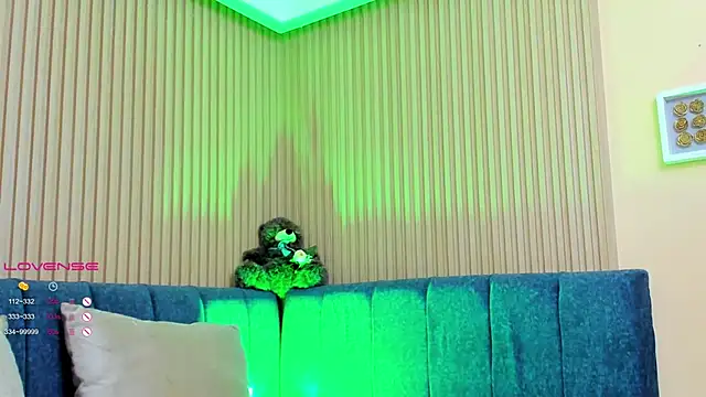 Snapshot of elizabeth_20 chatting on March 17, 2025, 7:15 pm elizabeth 20 online show from March 17, 2025, 7:15 pm