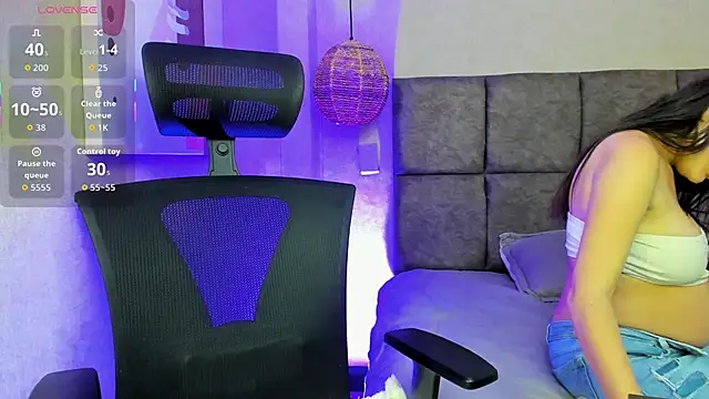 Snapshot of elizabeth_20 chatting on October 13, 2025, 7:47 pm elizabeth 20 online show from October 13, 2025, 7:47 pm