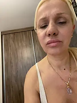 DeboraXporn online show from March 30, 2026, 6:25 am