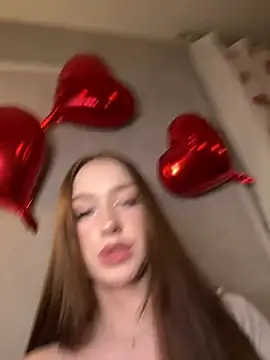 Snapshot of Jackie_White_ chatting on March 5, 2025, 7:49 pm Jackie White online show from March 5, 2025, 7:49 pm