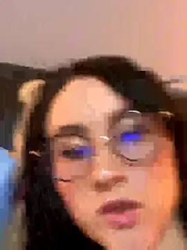 Snapshot of ValentinaOrtiz3 chatting on December 15, 2025, 11:31 pm ValentinaOrtiz3 online show from December 15, 2025, 11:31 pm