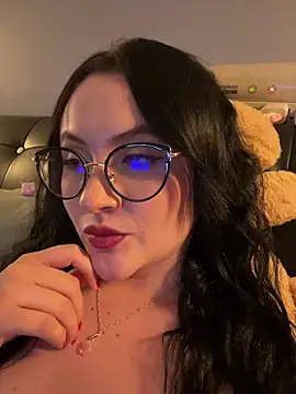 Snapshot of ValentinaOrtiz3 chatting on January 13, 2026, 11:43 pm ValentinaOrtiz3 online show from January 13, 2026, 11:43 pm