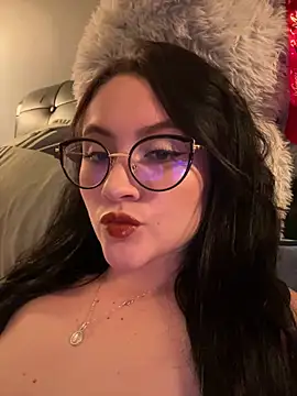 Snapshot of ValentinaOrtiz3 chatting on March 6, 2026, 12:07 am ValentinaOrtiz3 online show from March 6, 2026, 12:07 am