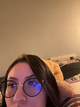 Snapshot of ValentinaOrtiz3 chatting on April 8, 2026, 1:27 am ValentinaOrtiz3 online show from April 8, 2026, 1:27 am