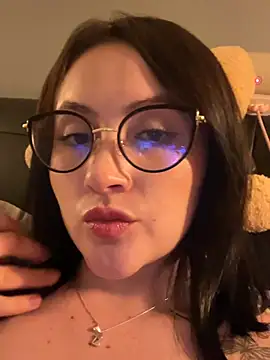 Snapshot of ValentinaOrtiz3 chatting on May 14, 2026, 2:18 am ValentinaOrtiz3 online show from May 14, 2026, 2:18 am