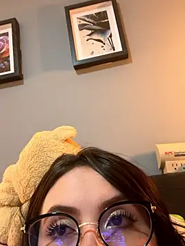 Snapshot of ValentinaOrtiz3 chatting on May 27, 2026, 10:40 pm ValentinaOrtiz3 online show from May 27, 2026, 10:40 pm