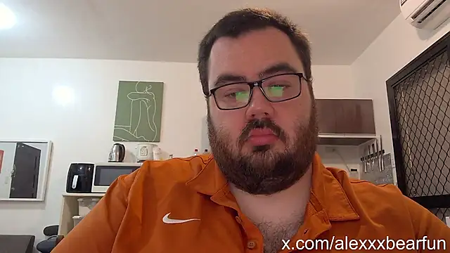 alexxxbear online show from February 19, 2025, 1:08 am