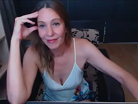 Snapshot of hannaha chatting on July 23, 2026, 6:17 pm hannaha online show from July 23, 2026, 6:17 pm