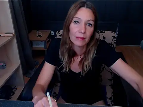 Snapshot of hannaha chatting on July 24, 2026, 7:23 pm hannaha online show from July 24, 2026, 7:23 pm