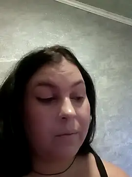 Greta Tamar online show from November 1, 2025, 6:04 am