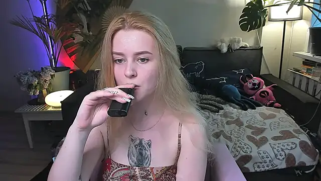 Alexa Pirs online show from May 13, 2026, 3:53 pm