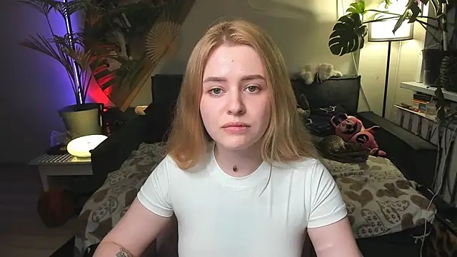 Alexa Pirs online show from May 16, 2026, 7:45 pm