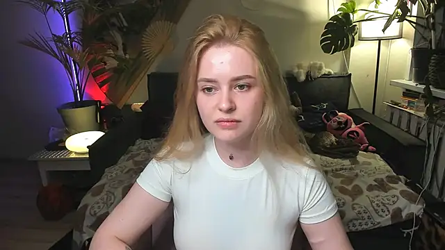 Alexa Pirs online show from May 16, 2026, 7:56 pm