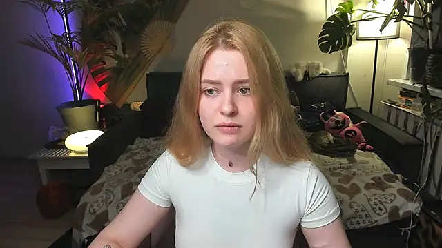 Alexa Pirs online show from May 16, 2026, 8:07 pm