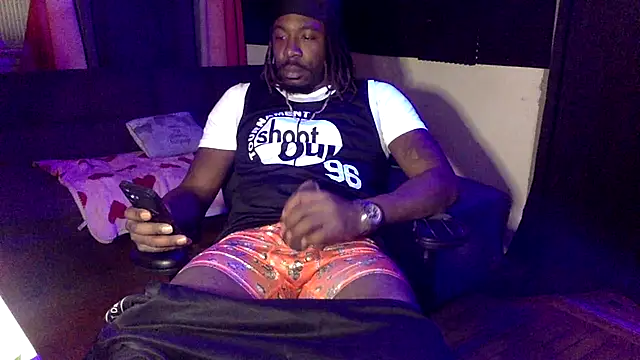 Snapshot of cheffboyrg chatting on November 21, 2025, 11:14 pm cheffboyrg online show from November 21, 2025, 11:14 pm