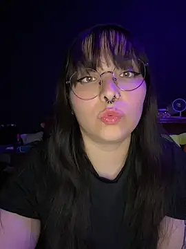 Solo yoss online show from June 10, 2026, 6:12 am