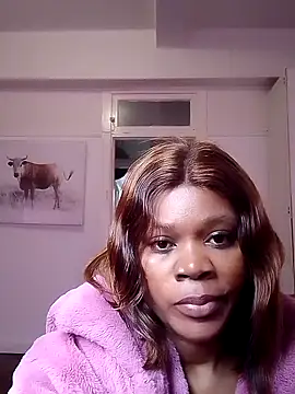 Snapshot of BigbootyliciousXXX chatting on February 17, 2025, 1:21 pm BigbootyliciousXXX online show from February 17, 2025, 1:21 pm