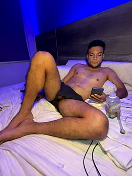 Snapshot of Brunohorny@xh chatting on November 30, 2025, 9:35 am Brunohornyxh online show from November 30, 2025, 9:35 am