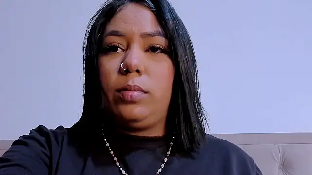 Snapshot of emma_purple_ chatting on March 21, 2025, 6:18 pm emma purple online show from March 21, 2025, 6:18 pm