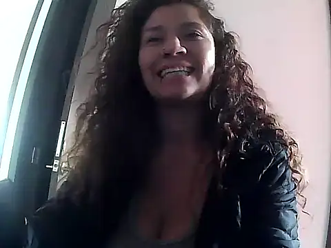 Cielo carpentier69 online show from October 16, 2025, 2:51 pm