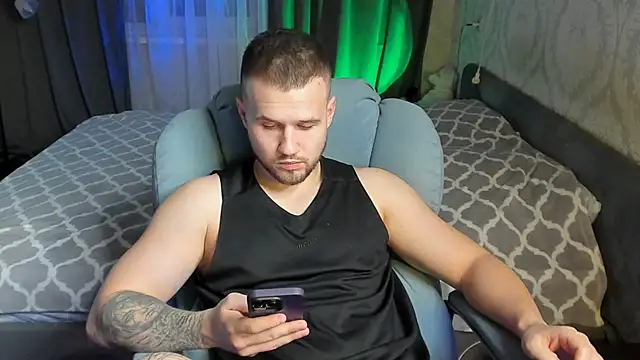 Vladik b online show from February 26, 2025, 8:44 pm