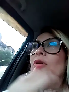 CandieGilson   online show from September 21, 2025, 11:23 am