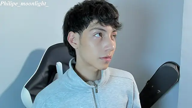 Snapshot of philipe_moonlight_ chatting on February 20, 2025, 7:45 am philipe moonlight online show from February 20, 2025, 7:45 am