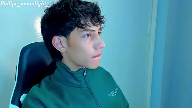 Snapshot of philipe_moonlight_ chatting on February 25, 2025, 8:25 am philipe moonlight online show from February 25, 2025, 8:25 am