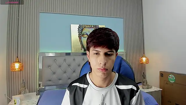 Estiv18  online show from December 14, 2025, 10:20 am