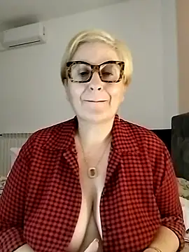 Pumabionda online show from November 14, 2025, 10:07 pm