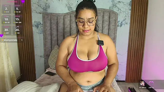 Snapshot of kendrakaramelo chatting on November 2, 2025, 5:04 pm kendrakaramelo online show from November 2, 2025, 5:04 pm