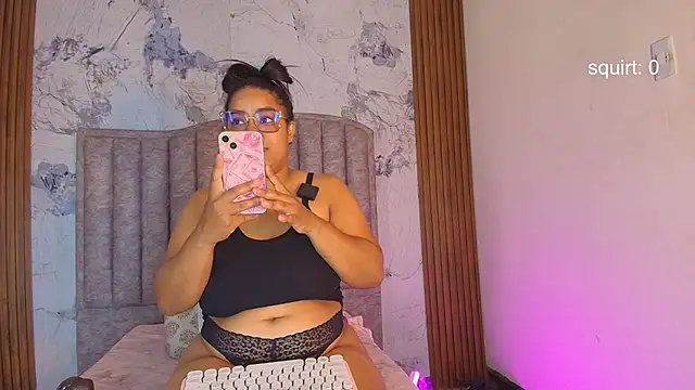 Snapshot of kendrakaramelo chatting on November 22, 2025, 1:10 pm kendrakaramelo online show from November 22, 2025, 1:10 pm