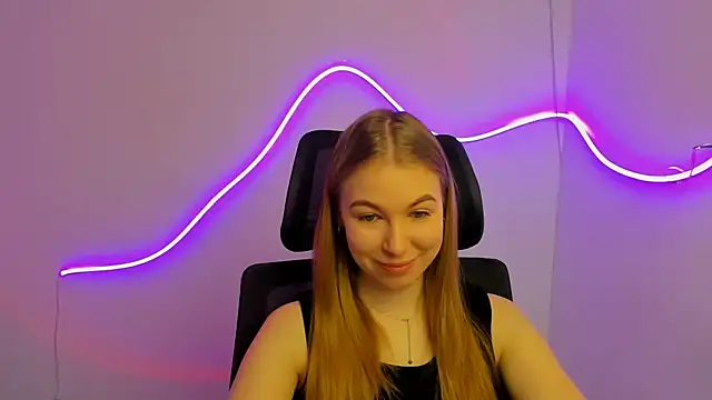 Snapshot of Dana_flowers chatting on March 22, 2025, 6:22 am Dana flowers online show from March 22, 2025, 6:22 am