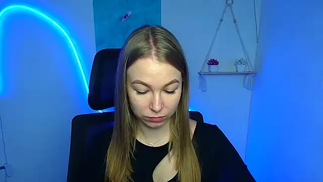 Snapshot of Dana_flowers chatting on October 27, 2025, 6:17 am Dana flowers online show from October 27, 2025, 6:17 am