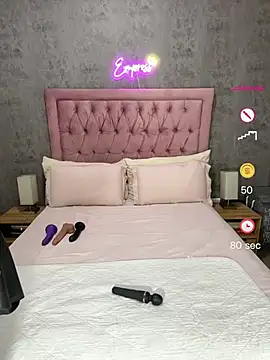 VixenRoyaleX online show from May 28, 2026, 2:20 am