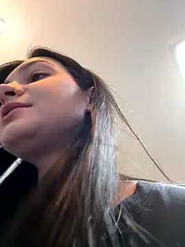 Snapshot of lunalovelee chatting on November 19, 2025, 8:58 am lunalovelee online show from November 19, 2025, 8:58 am