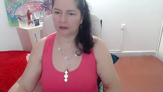 leonela 69 online show from September 15, 2025, 3:06 am