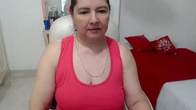 leonela 69 online show from June 4, 2026, 10:21 am