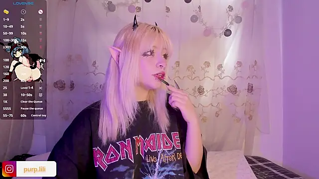 Snapshot of purplelilith3 chatting on January 14, 2026, 3:06 pm purplelilith3 online show from January 14, 2026, 3:06 pm