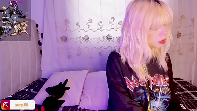 Snapshot of purplelilith3 chatting on February 15, 2026, 9:33 pm purplelilith3 online show from February 15, 2026, 9:33 pm