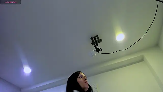 EmiliaRose  online show from February 11, 2026, 8:58 pm