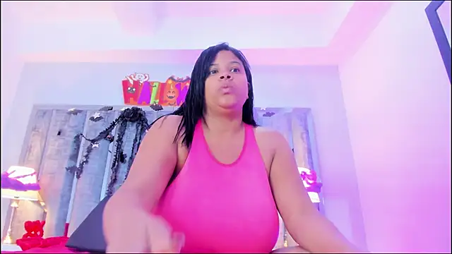 Ciara Benet online show from October 25, 2025, 12:02 pm