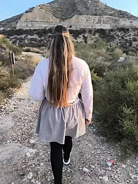 Mona Plus online show from October 16, 2025, 6:47 am