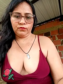 promiscuous-indecent-momm online show from April 28, 2026, 6:24 pm